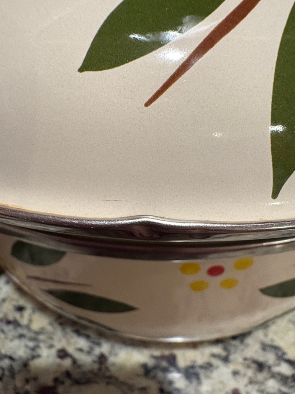 Vintage Temptations by Tara 5 piece Enamel Cookware set - Picture 5 of 16